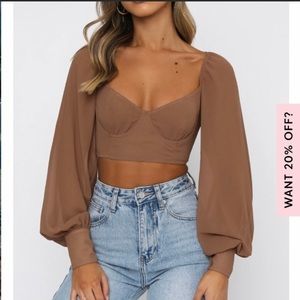 White Fox Boutique Social Seduction Crop - size small